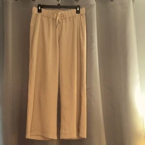 Lululemon Athletica Soft Ambitions Crop Pants Womens Size 6 Beige Wide Leg